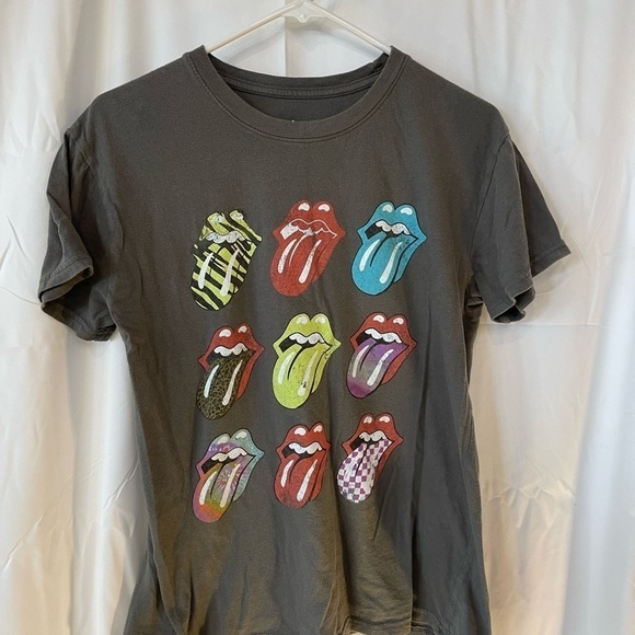 Women's Short-Sleeve Rolling Stones Boyfriend Graphic T-Shirt (Gray) - Picture 2 of 6